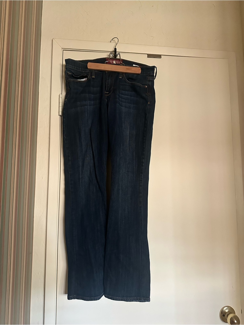 Dark Blue Women's Straight-Leg Jeans